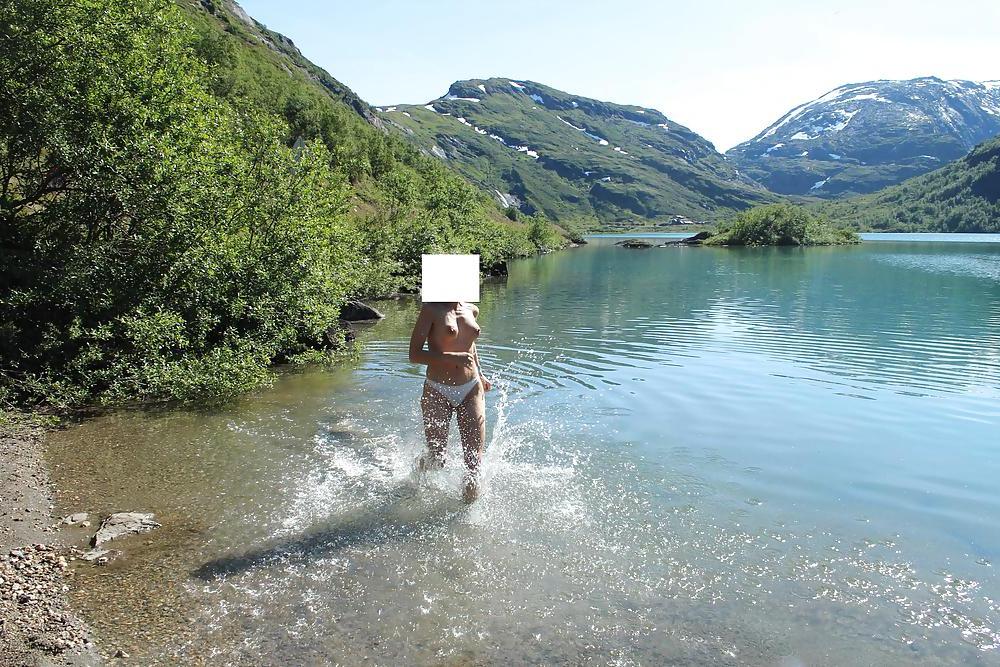 14P Wife in mountain