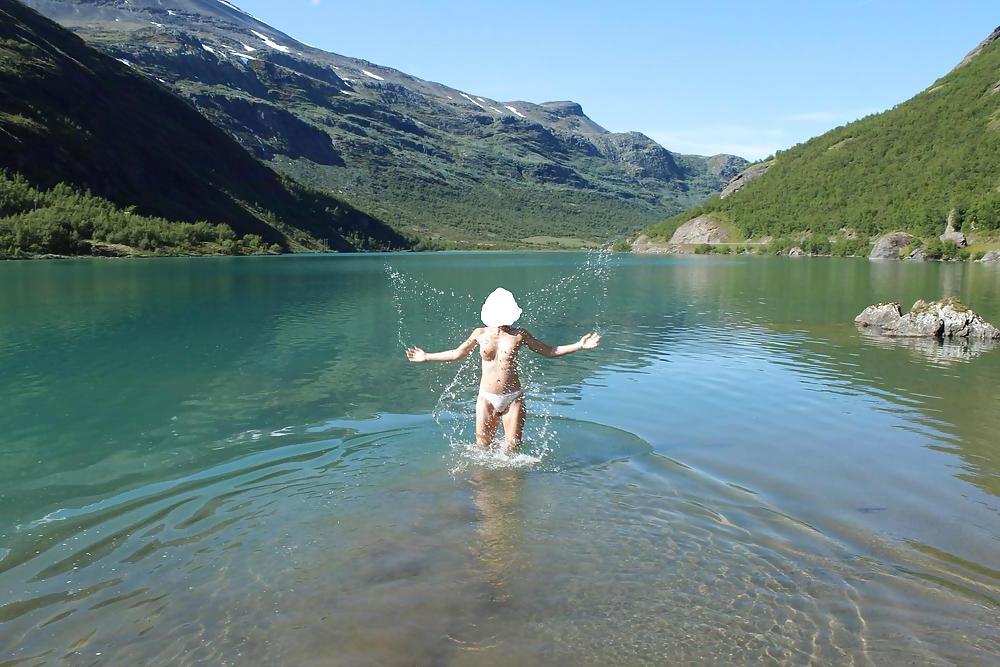 14P Wife in mountain