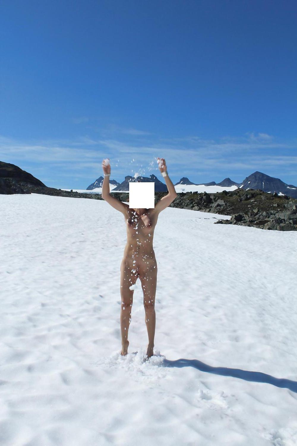 14P Wife in mountain
