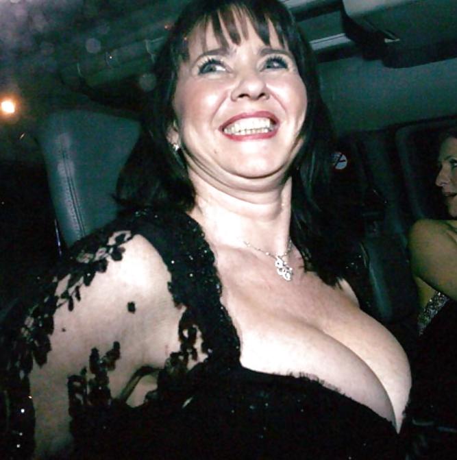 10P Colleen 'saggy whore' Nolan....
