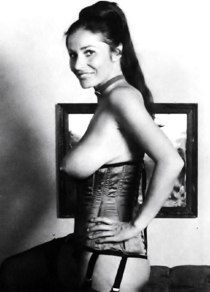 25P Vintage-BDSM - Uschi Digard