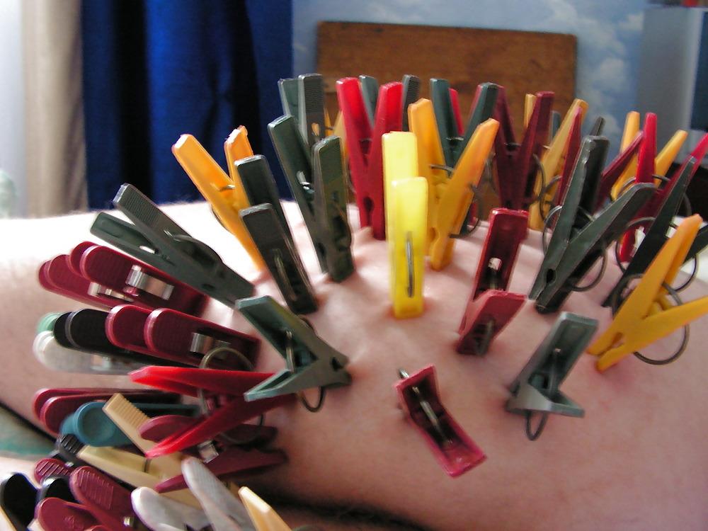11P BDSM Clothespin ass