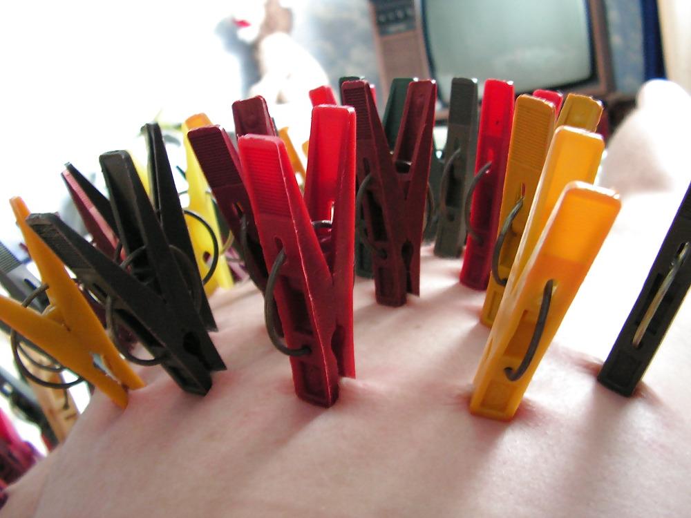 11P BDSM Clothespin ass