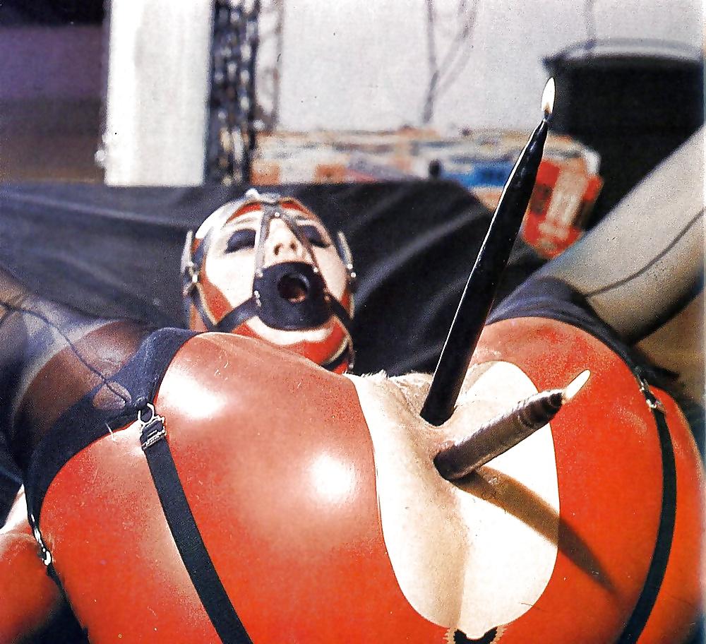 20P Vintage Latex Lesbian BDSM
