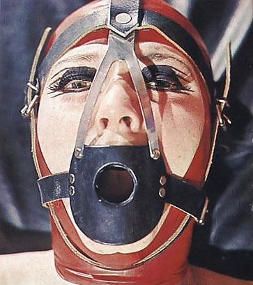 20P Vintage Latex Lesbian BDSM