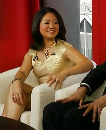 8P LINDA YUEH ASIAN MILF 11