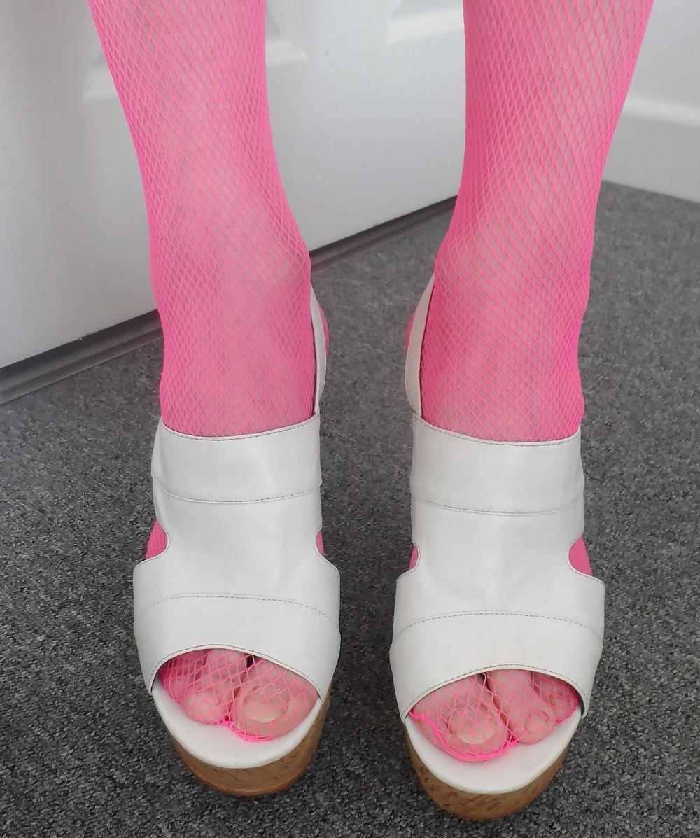 17P Pink Fishnet Tights 