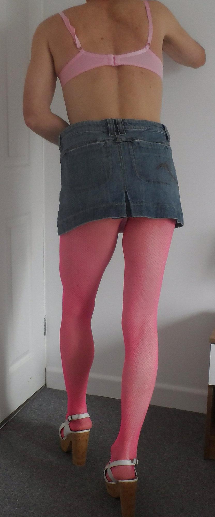 17P Pink Fishnet Tights 