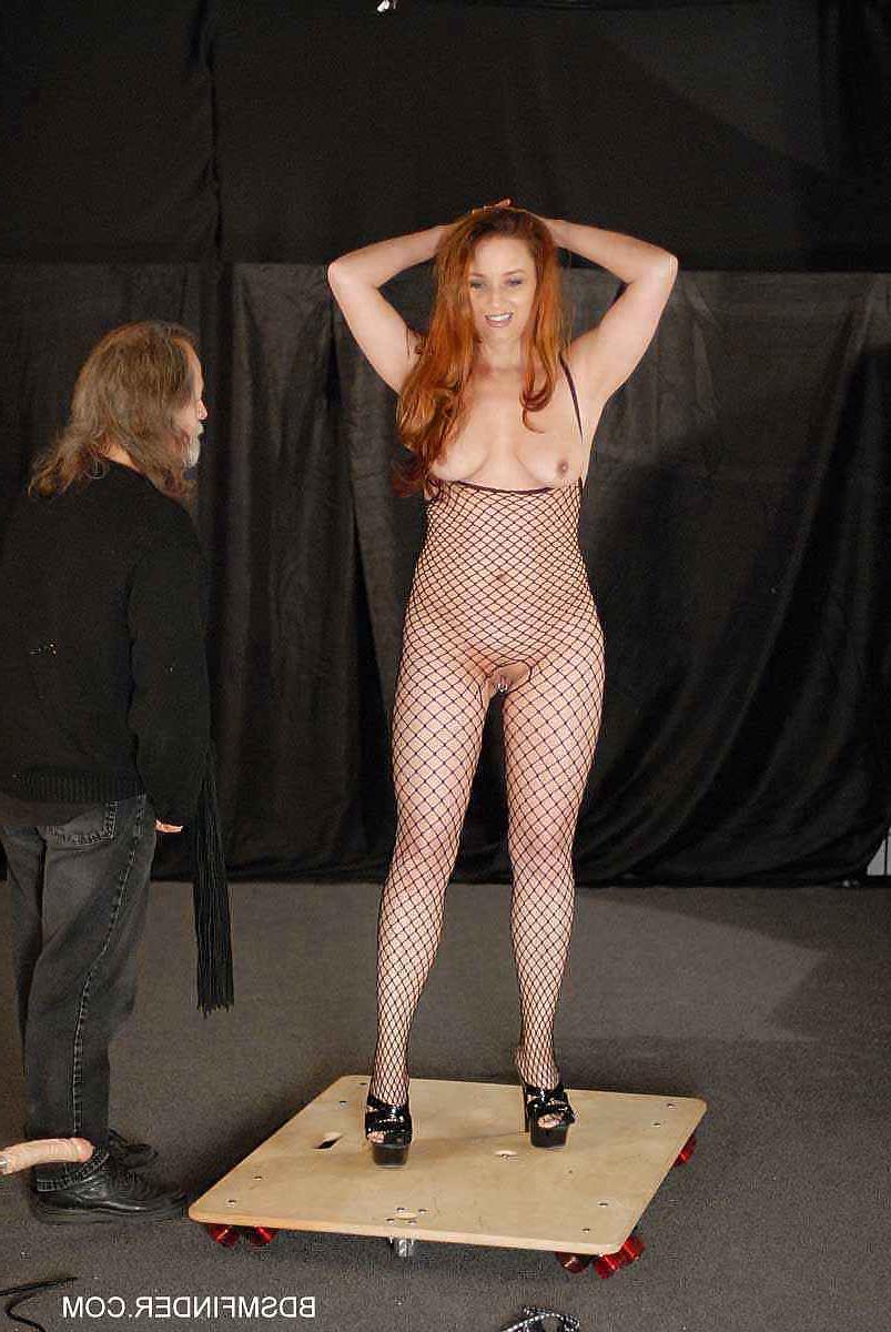 10P Mom In Fishnet Stockings And High Heels