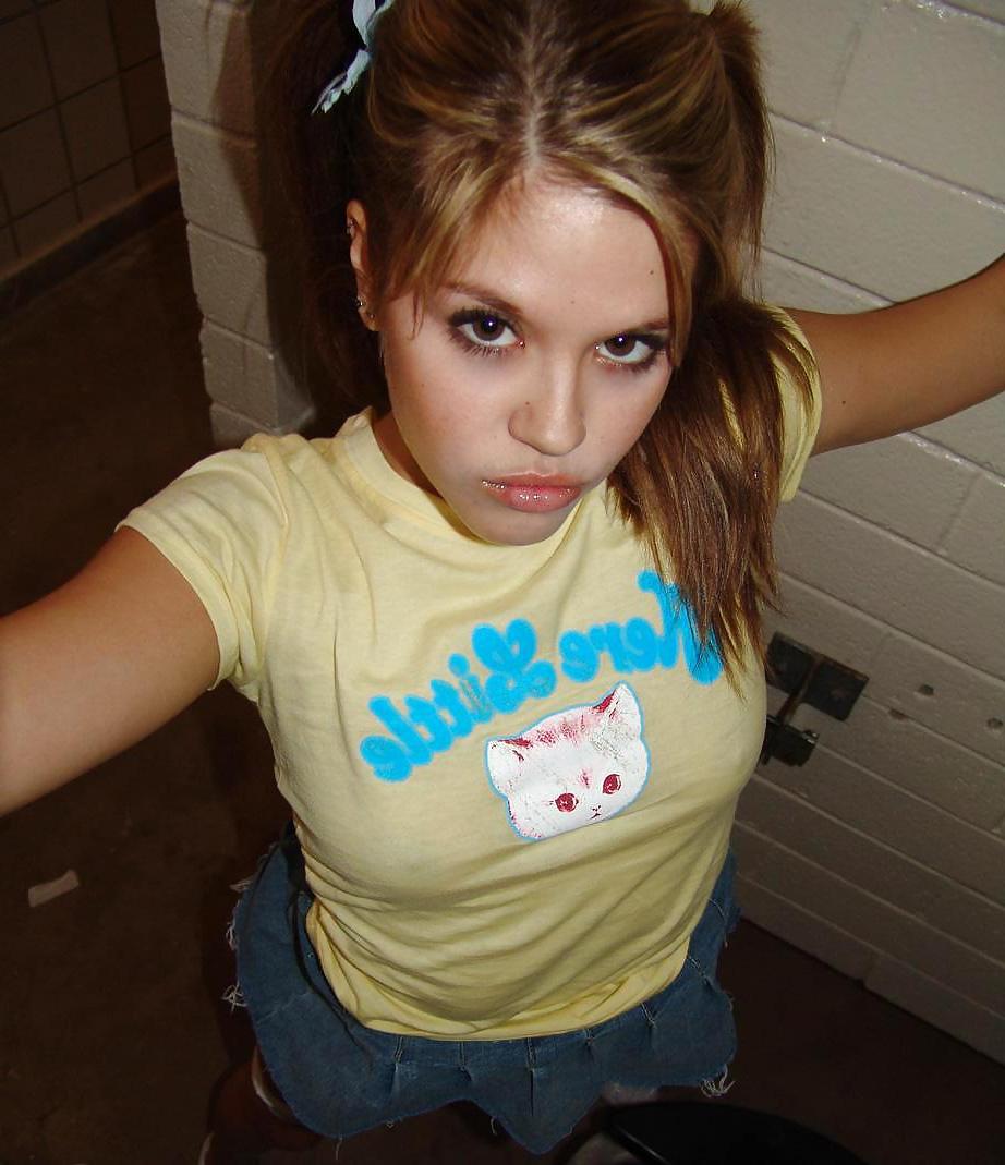 25P Horny Topanga - On the lake