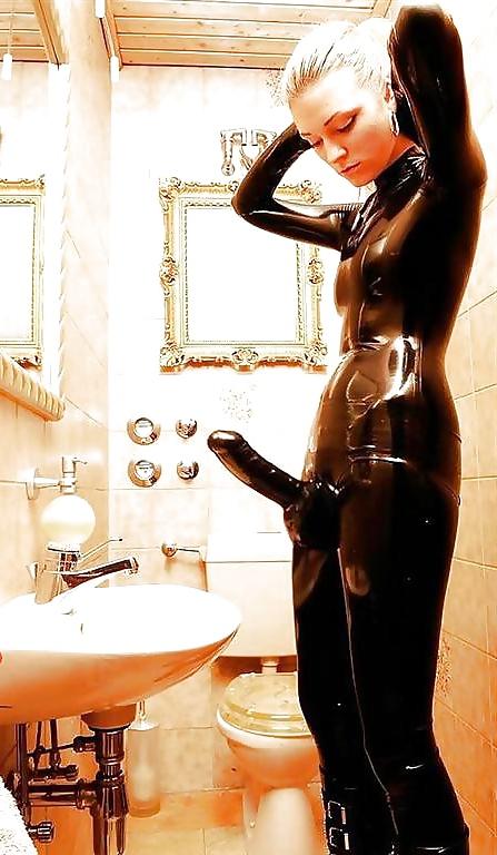 23P Cuir, latex, etc...