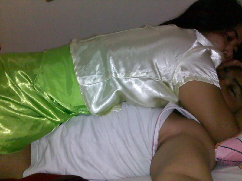 10P Satin pleasure