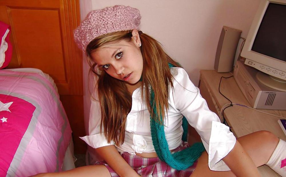 25P Horny Topanga - Doing her homework