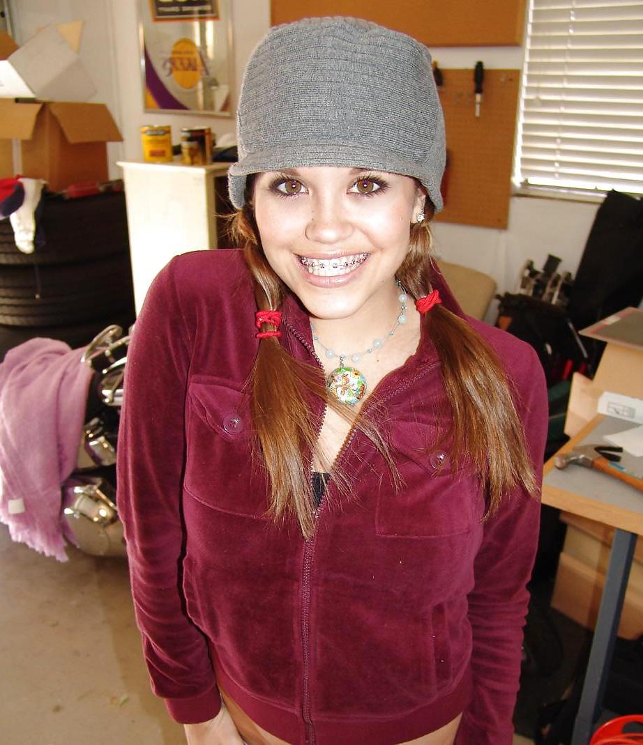 25P Horny Topanga - On the garage floor