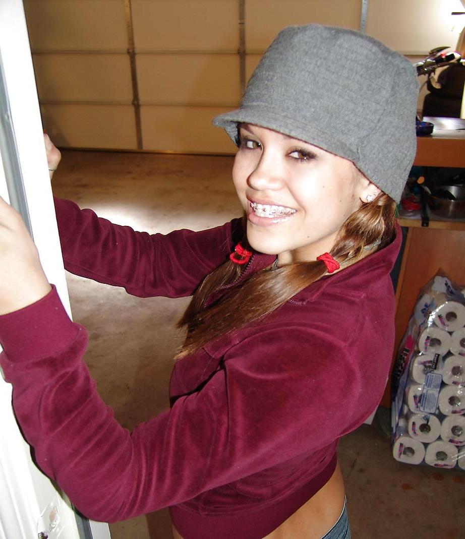 25P Horny Topanga - On the garage floor