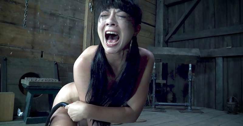 25P Nyssa Nevers bdsm mix