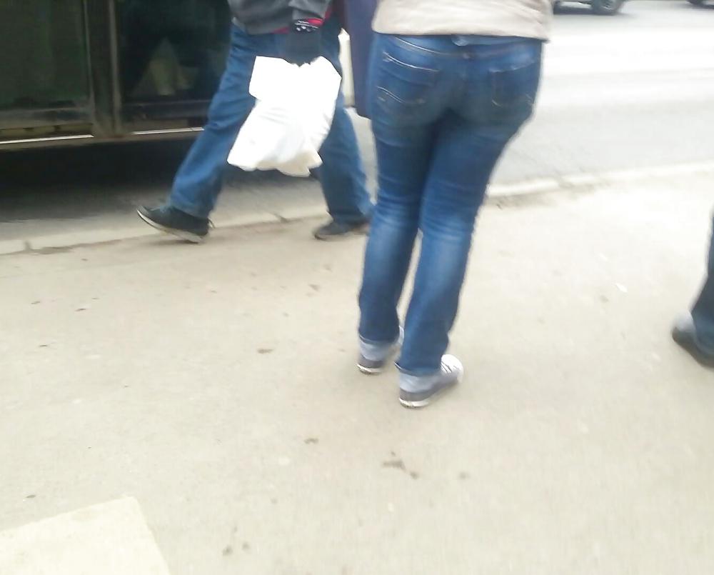 25P Spy old + young in bus, tram and station romanian