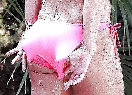 25P I want to bury my face in her ass & wanking