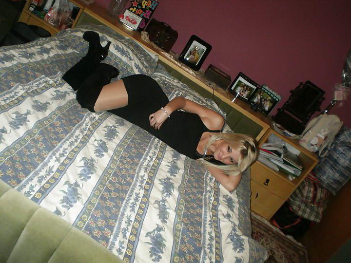 24P Sexy legs, heels and nylons from the web -3-