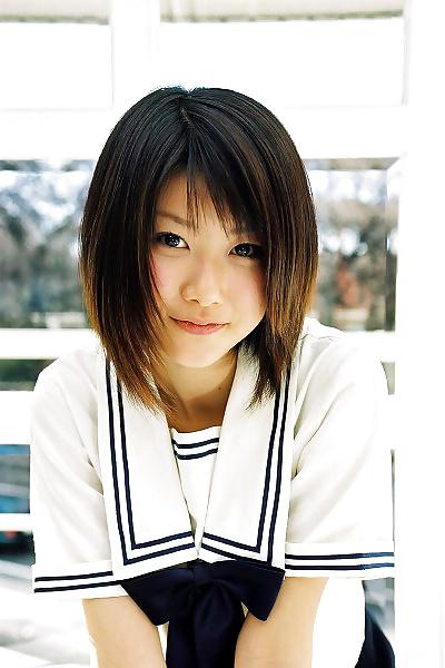 20P Japanese School Girls 03