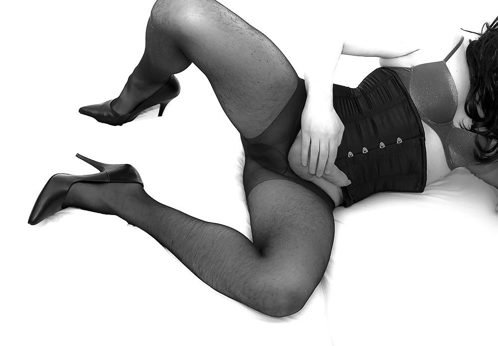 16P Webcam Session in Pantyhose and Cumshot