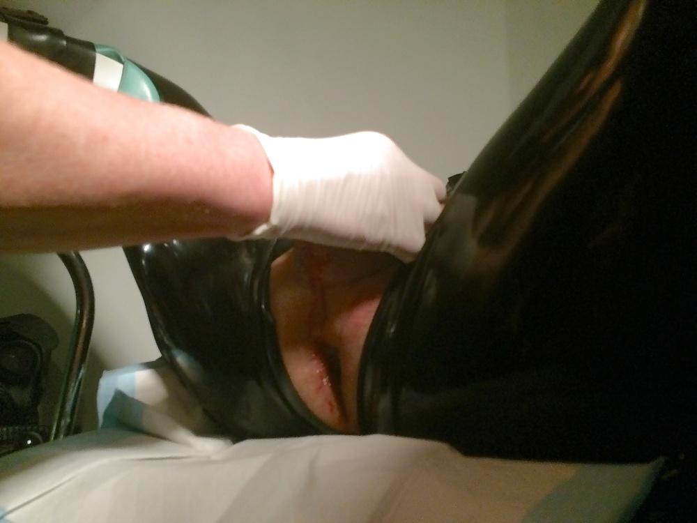 11P Long latex session with two femdoms