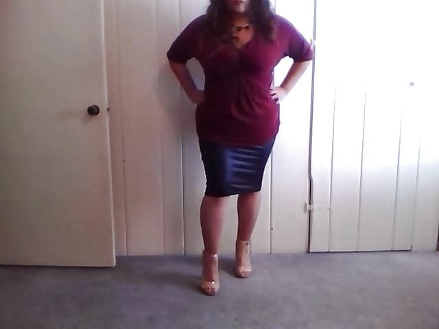 25P Super thick latina milf
