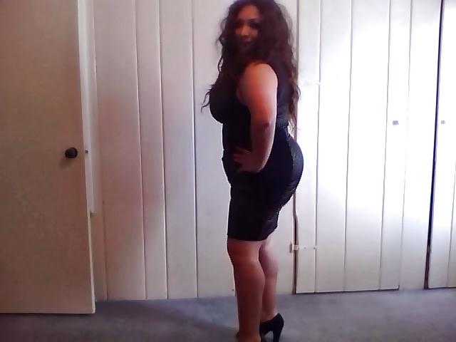 25P Super thick latina milf