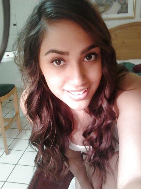 22P Young latina selfshot