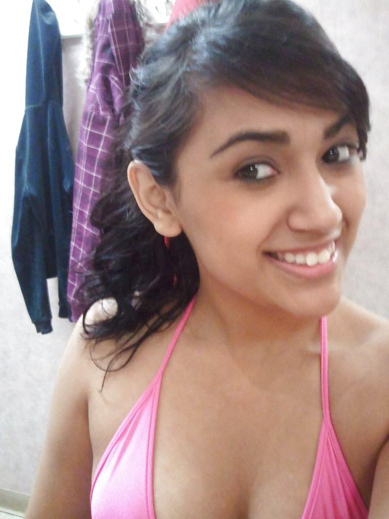 22P Young latina selfshot