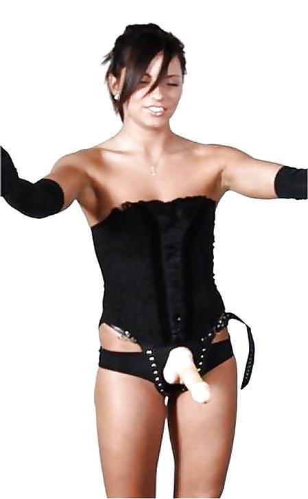 25P Femdom Strapon  (13)