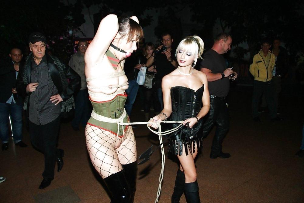 14P BDSM on stage
