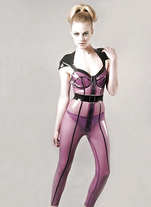 25P Transparent Latex