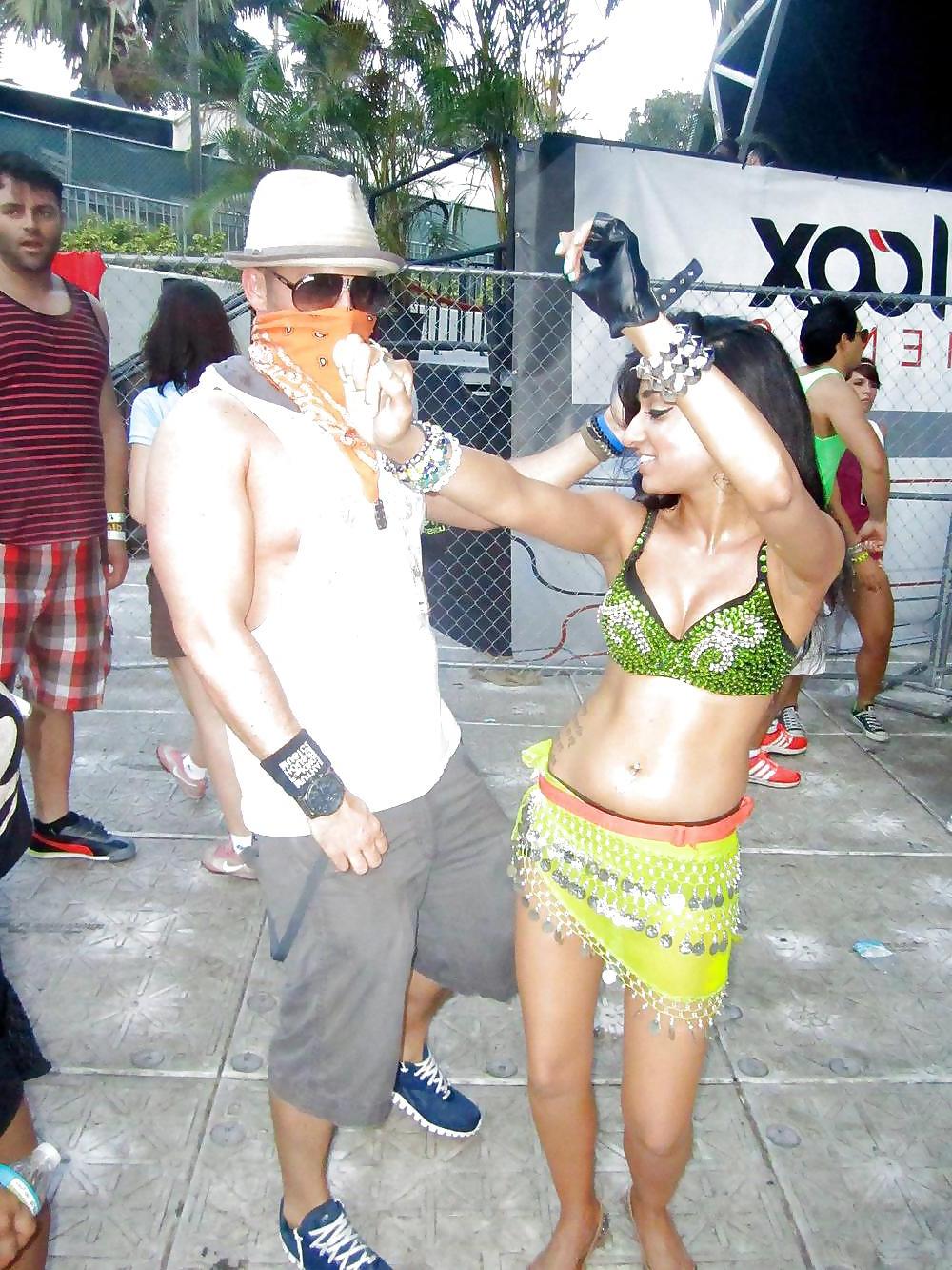 21P Tight Body Indian Club Slut Part 2