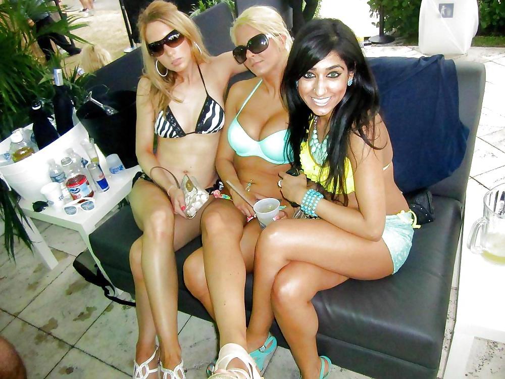 21P Tight Body Indian Club Slut Part 2