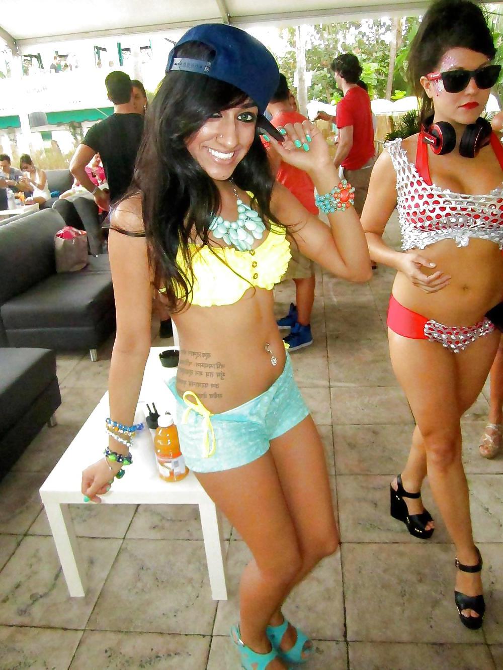 21P Tight Body Indian Club Slut Part 2