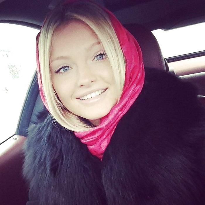 25P Russian girls from social networks 41