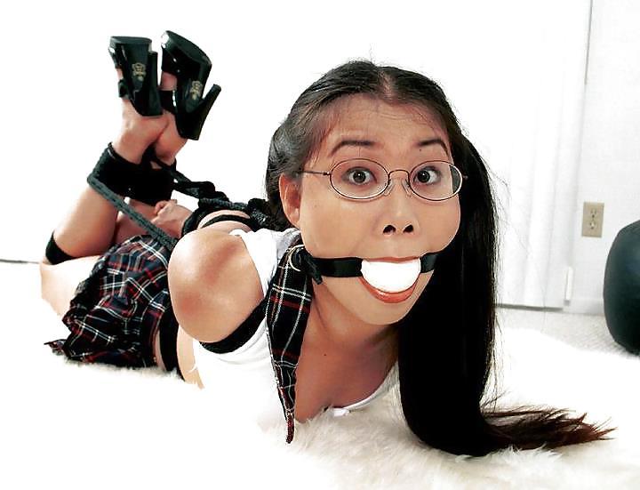16P XCHICAS BDSM 05