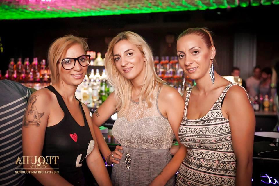 25P Bulgarian real triple sisters please comments