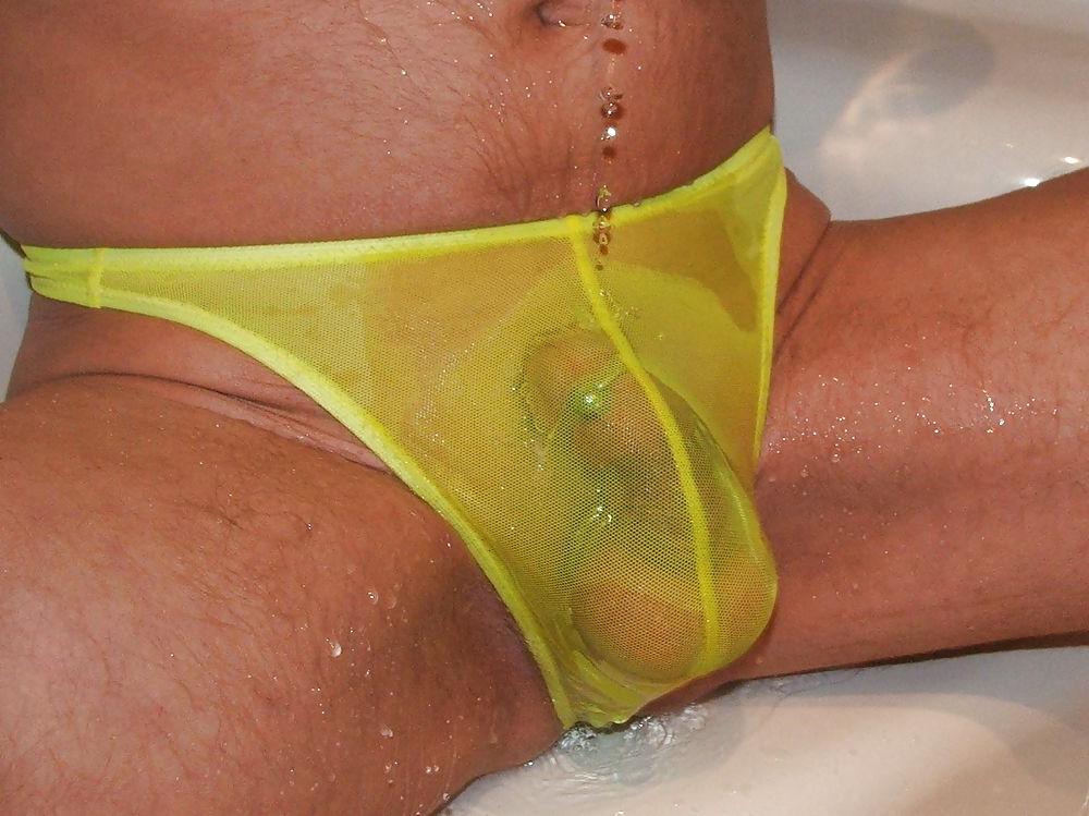 21P Wet mesh thongs