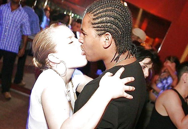 25P Interracial kissing 2