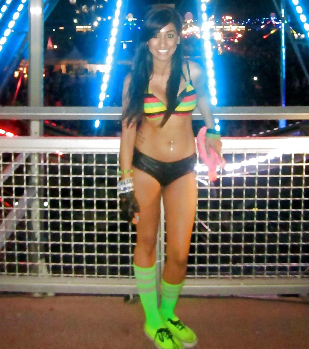 25P Tight body indian club slut