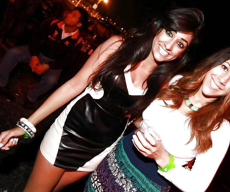 25P Tight body indian club slut
