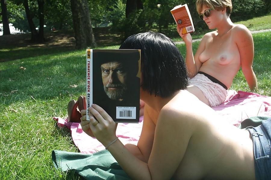 25P Topless Reading Club 1