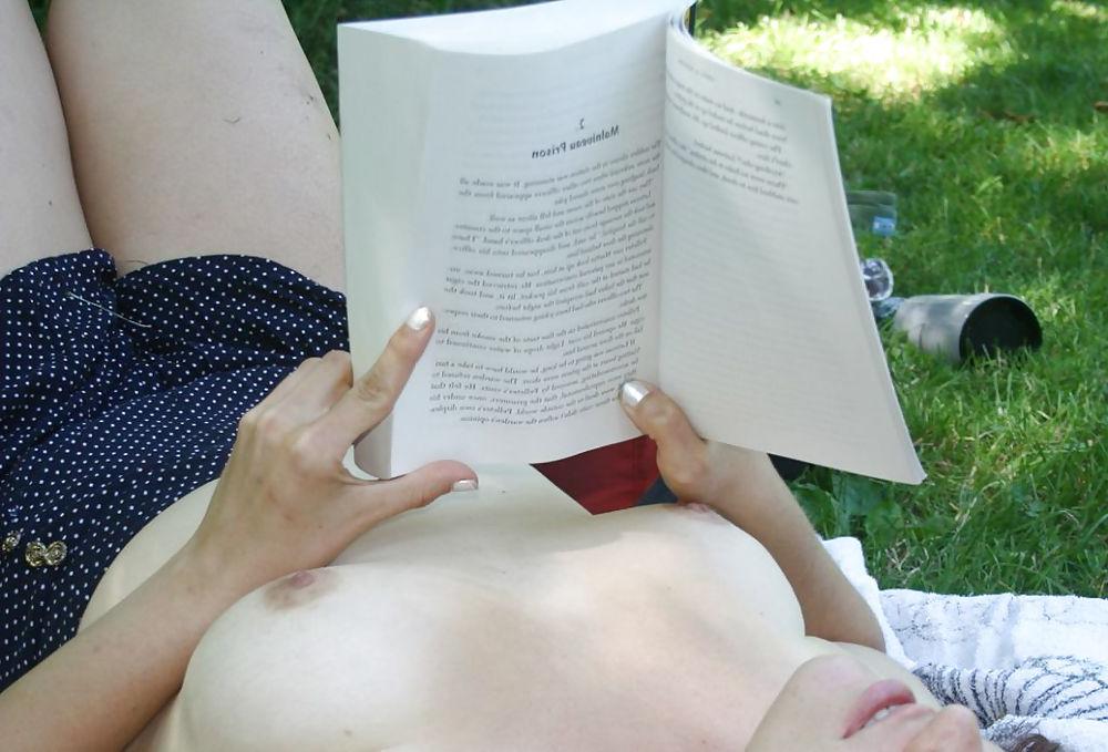 25P Topless Reading Club 1