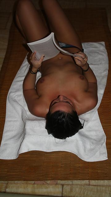 25P Topless Reading Club 1