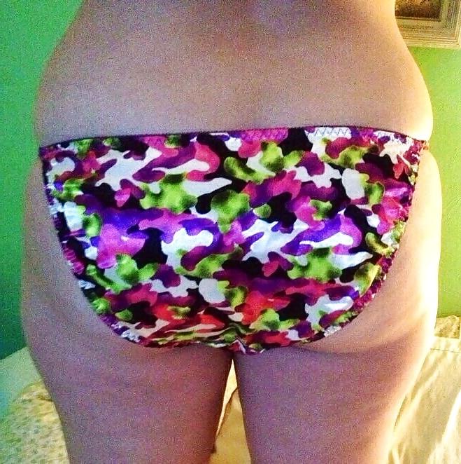 12P Piggy in satin panties