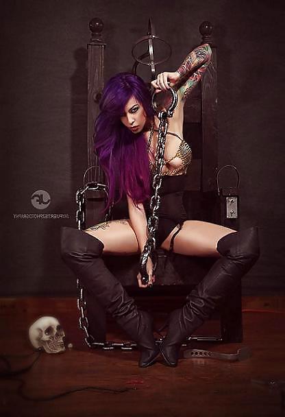 20P Beautiful Girls, Tattooed And Latex 1