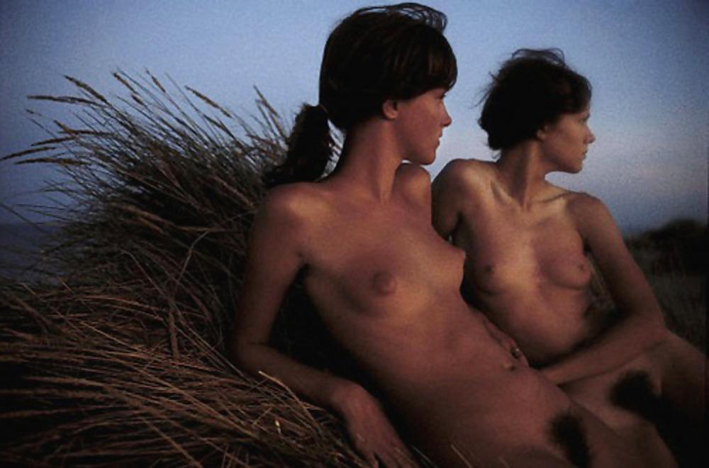 25P Nudity and nudist