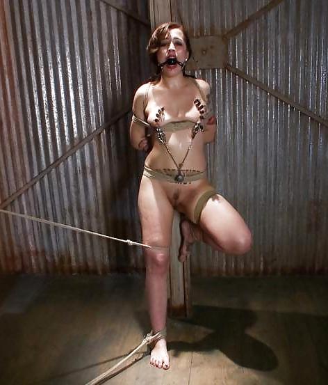 25P Elizabeth Thorn bdsm mix